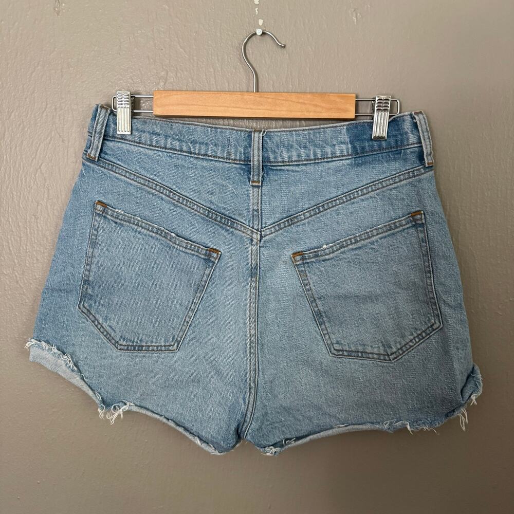 ABERCROMBIE AND FITCH Curve Love The Mom Short High Rise Size 8/29 casual - Picture 5 of 7